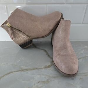 Girls Shimmering Pink Ankle Booties